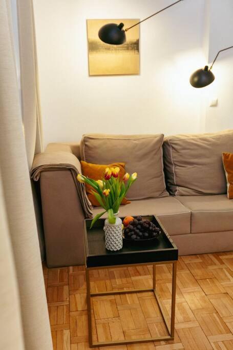 Apartament Charming Next To The Old Town! *